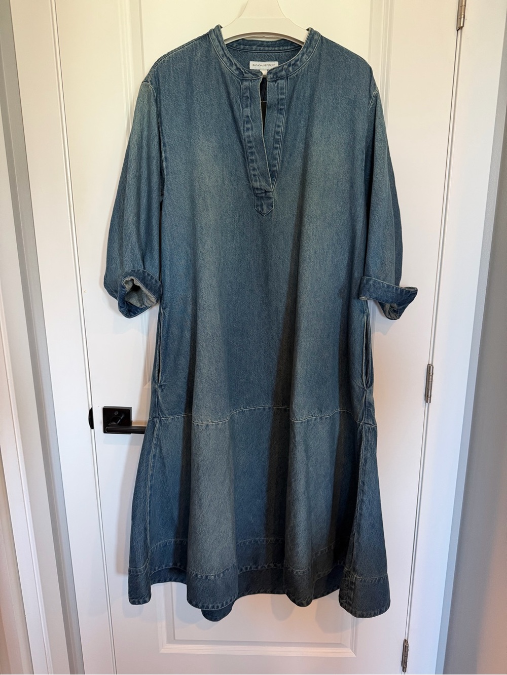 NWT Banana Republic Relaxed Denim Maxi Dress in Light Blue Size Large - Picture 3 of 8